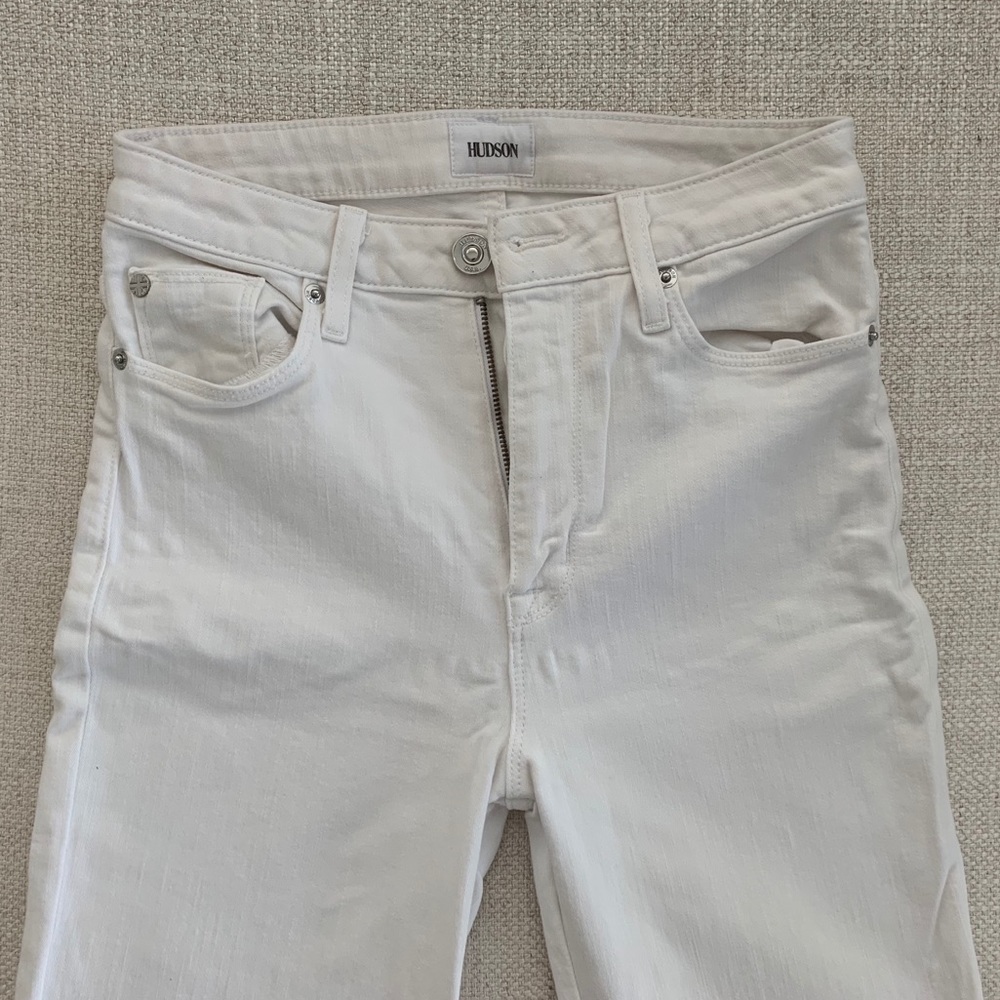 White high waisted jeans